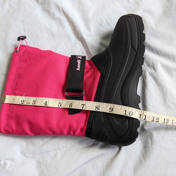 Like new Kamik girls snow boots size 3 - Picture 8 of 9